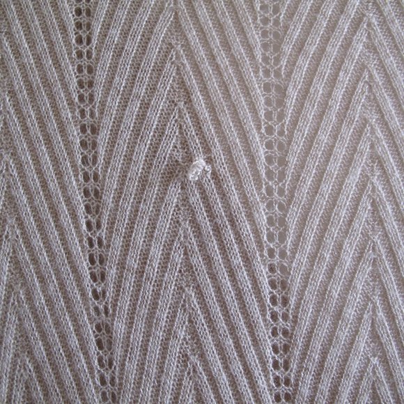 SPLENDID Cashmere Blend Beige Poncho - Picture 4 of 12